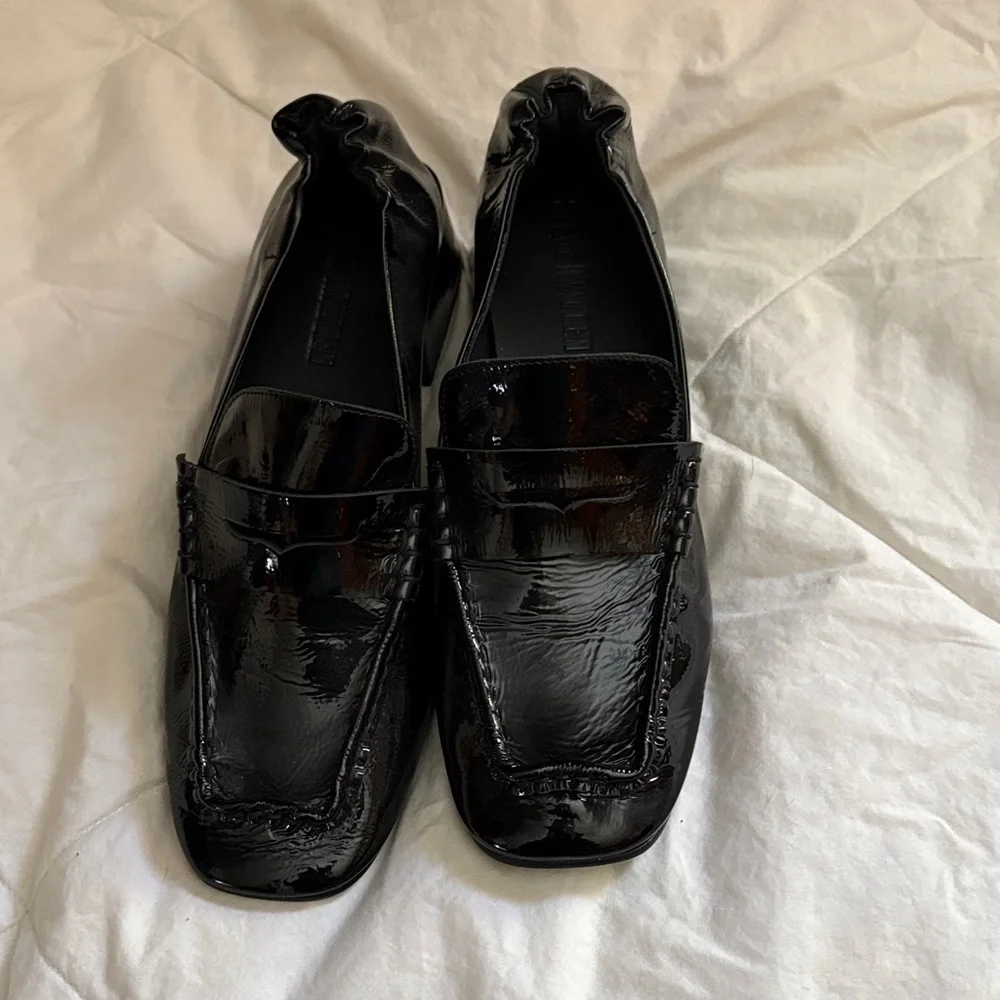 Women’s Black Loafers - Picture 1 of 4